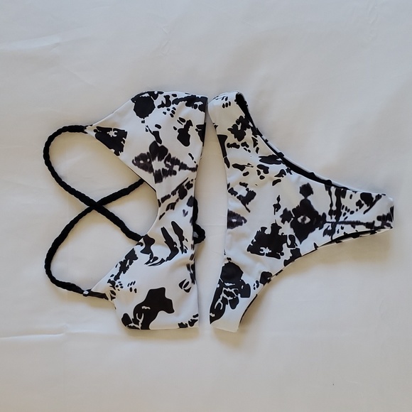Bundle Swimsuits, Size Small - Picture 7 of 12